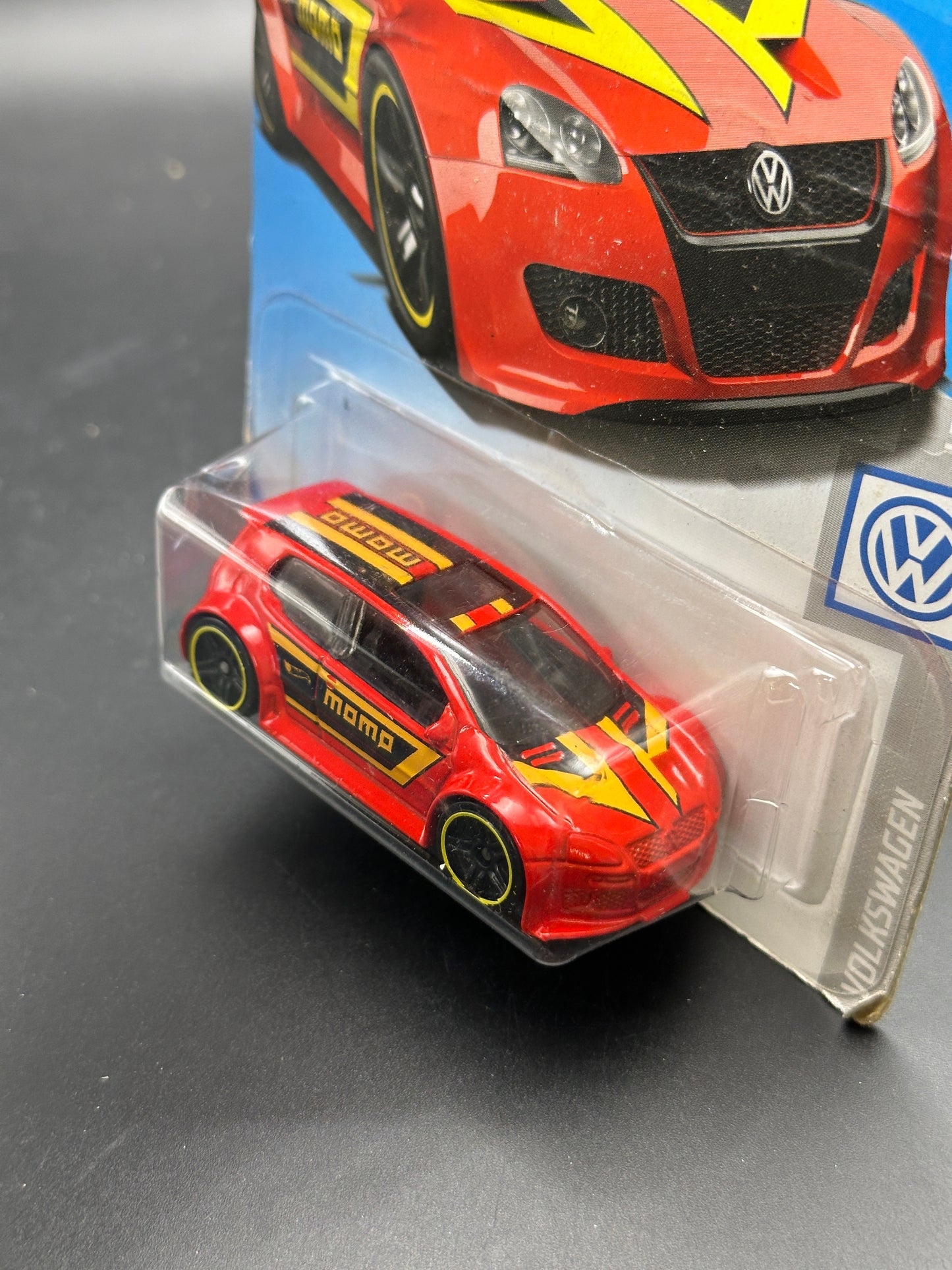HOT WHEELS - VOLKSWAGEN GOLF GTI (2019) - HW VOLKSWAGEN 5/10