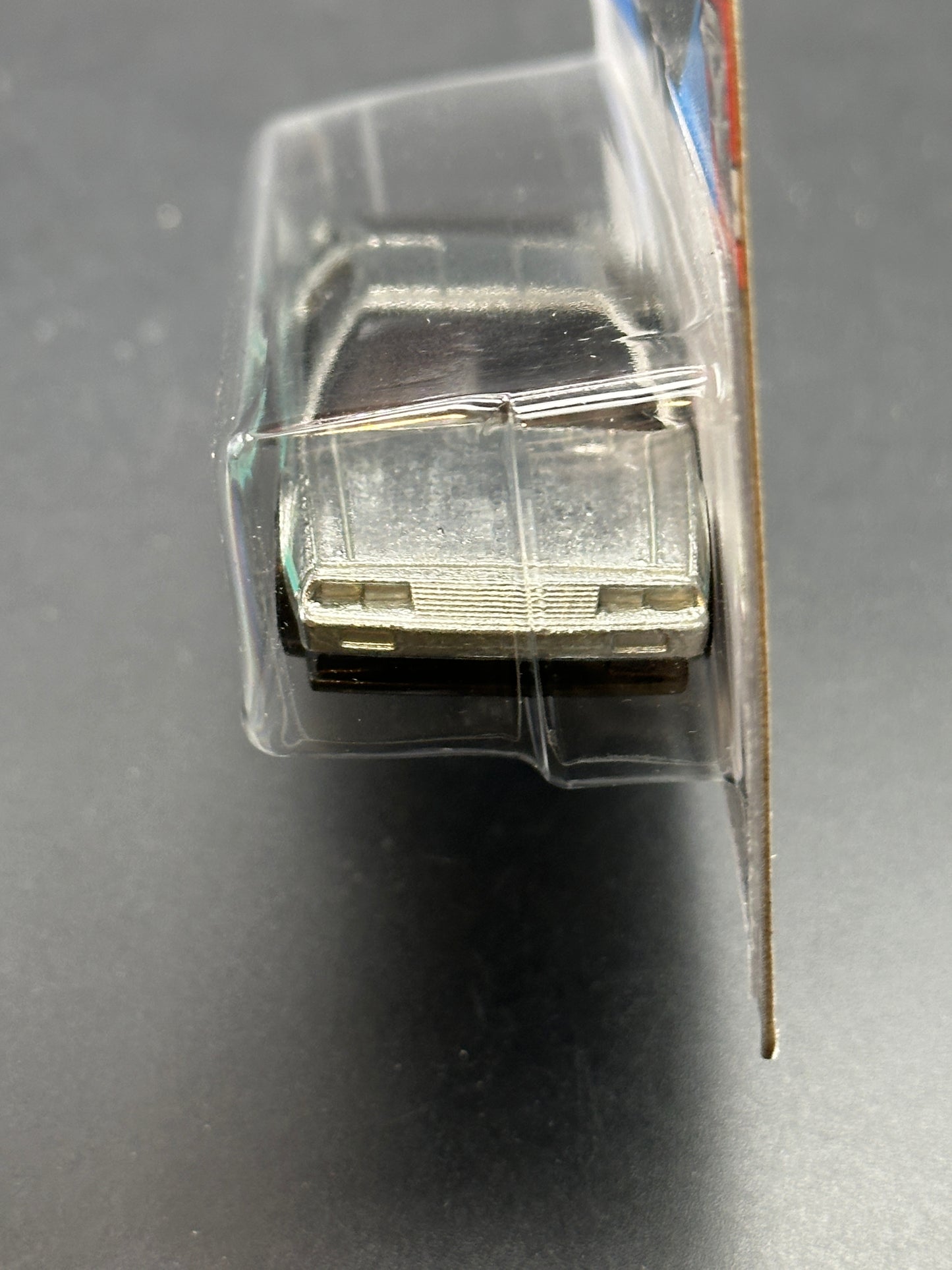 HOT WHEELS - DMC DELOREAN - TREASURE HUNT (2024) - HW ROLLING METAL 3/5