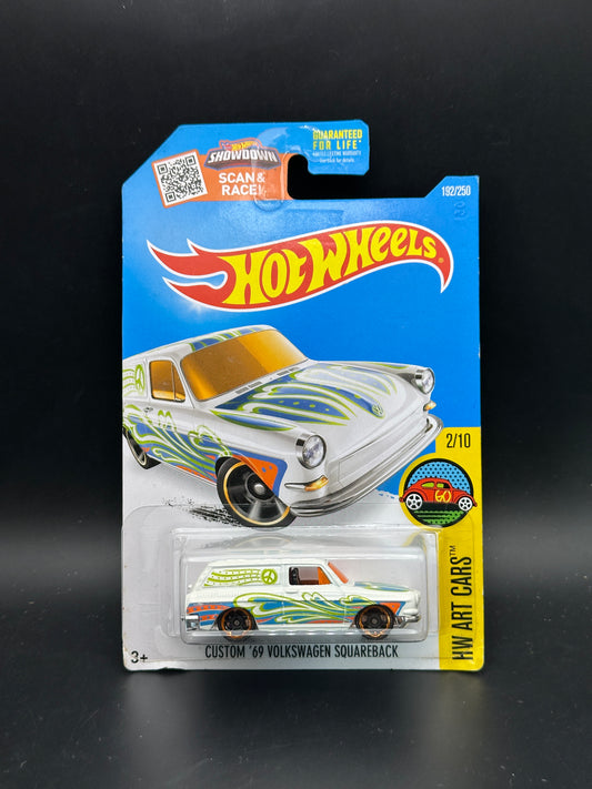 HOT WHEELS - CUSTOM 69 VOLKSWAGEN SQUAREBACK (2016) - HW ART CARS 2/10