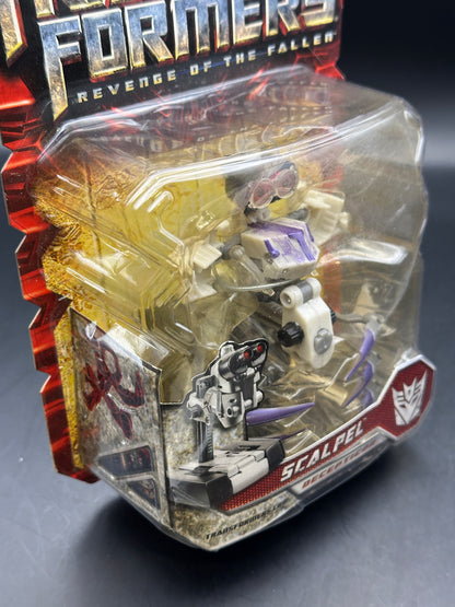 TRANSFORMERS REVENGE OF THE FALLEN - SCALPEL - DECEPTICON ACTION FIGURE