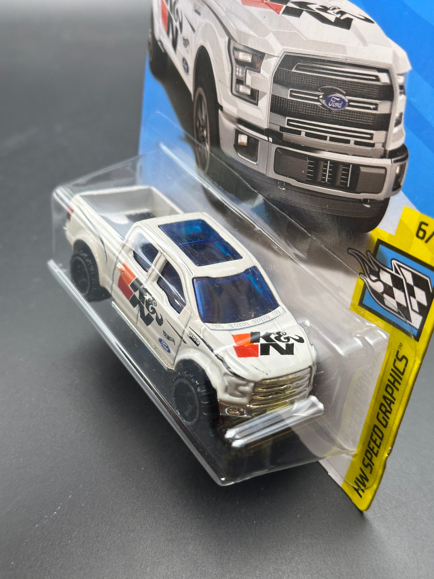 HOT WHEELS - 15 FORD F-150 (2018) - HW SPEED GRAPHICS 6/10