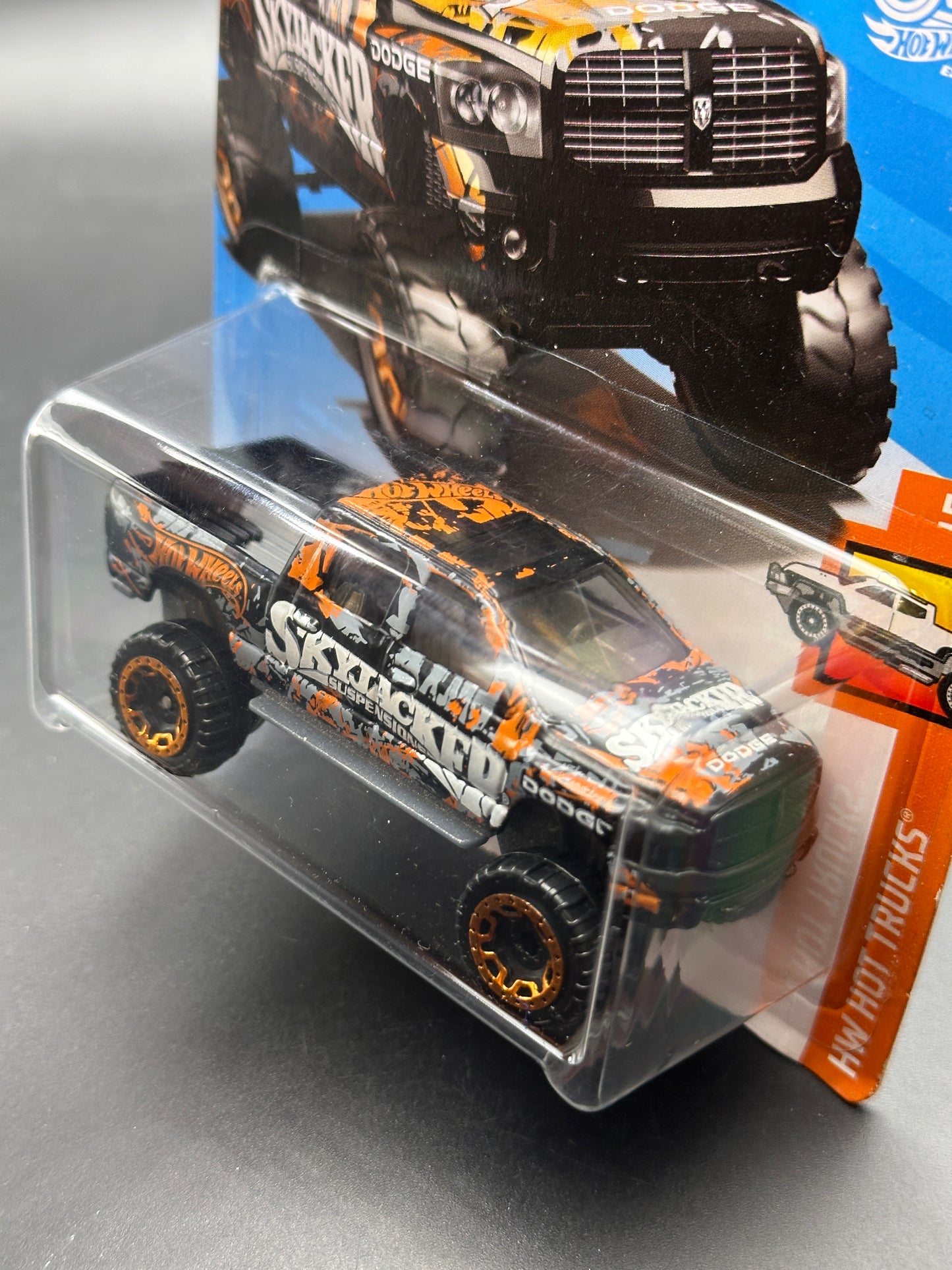 HOT WHEELS - RAM 1500 (2018) HW HOT TRUCKS 5/10