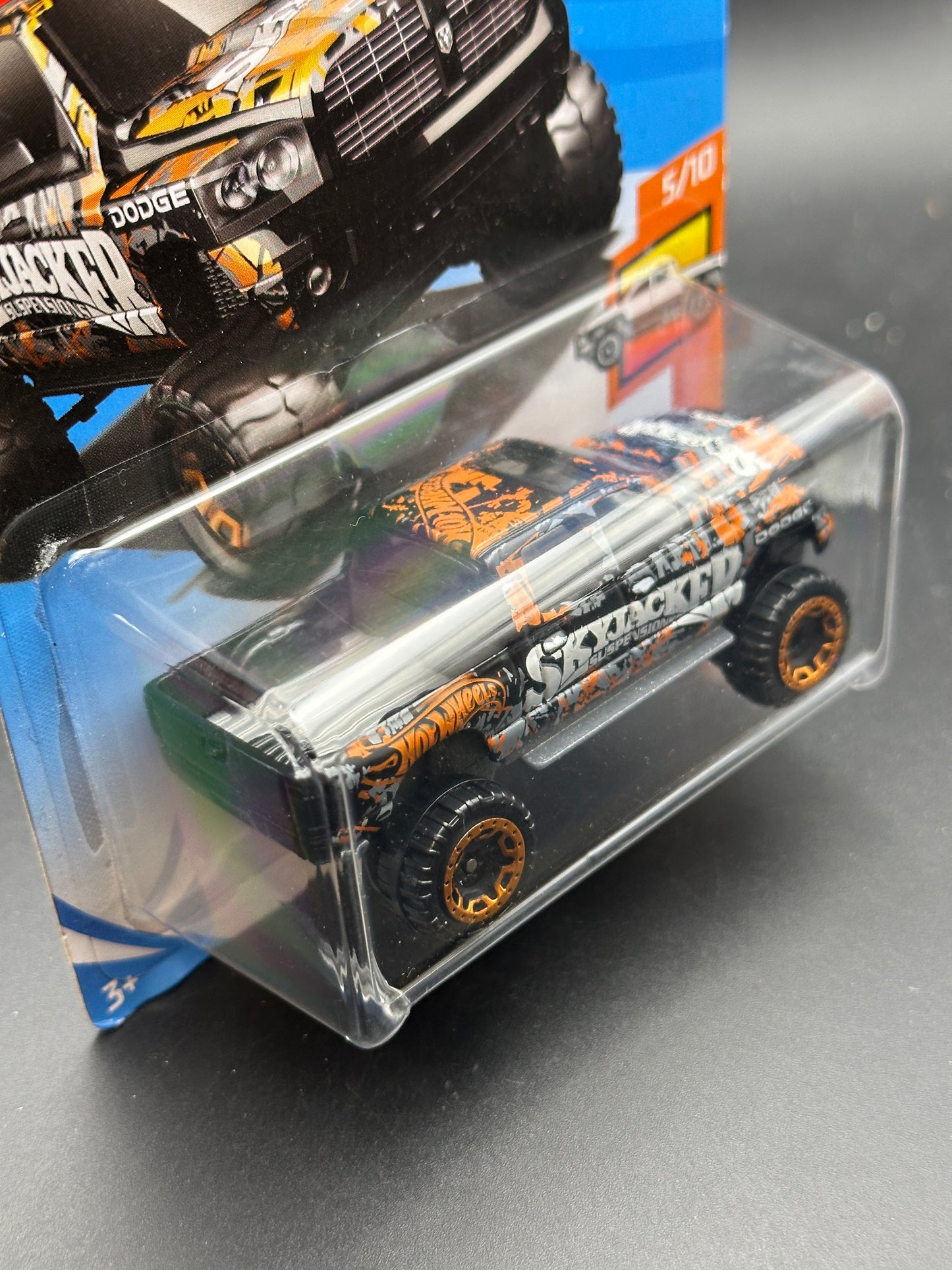 HOT WHEELS - RAM 1500 (2018) HW HOT TRUCKS 5/10
