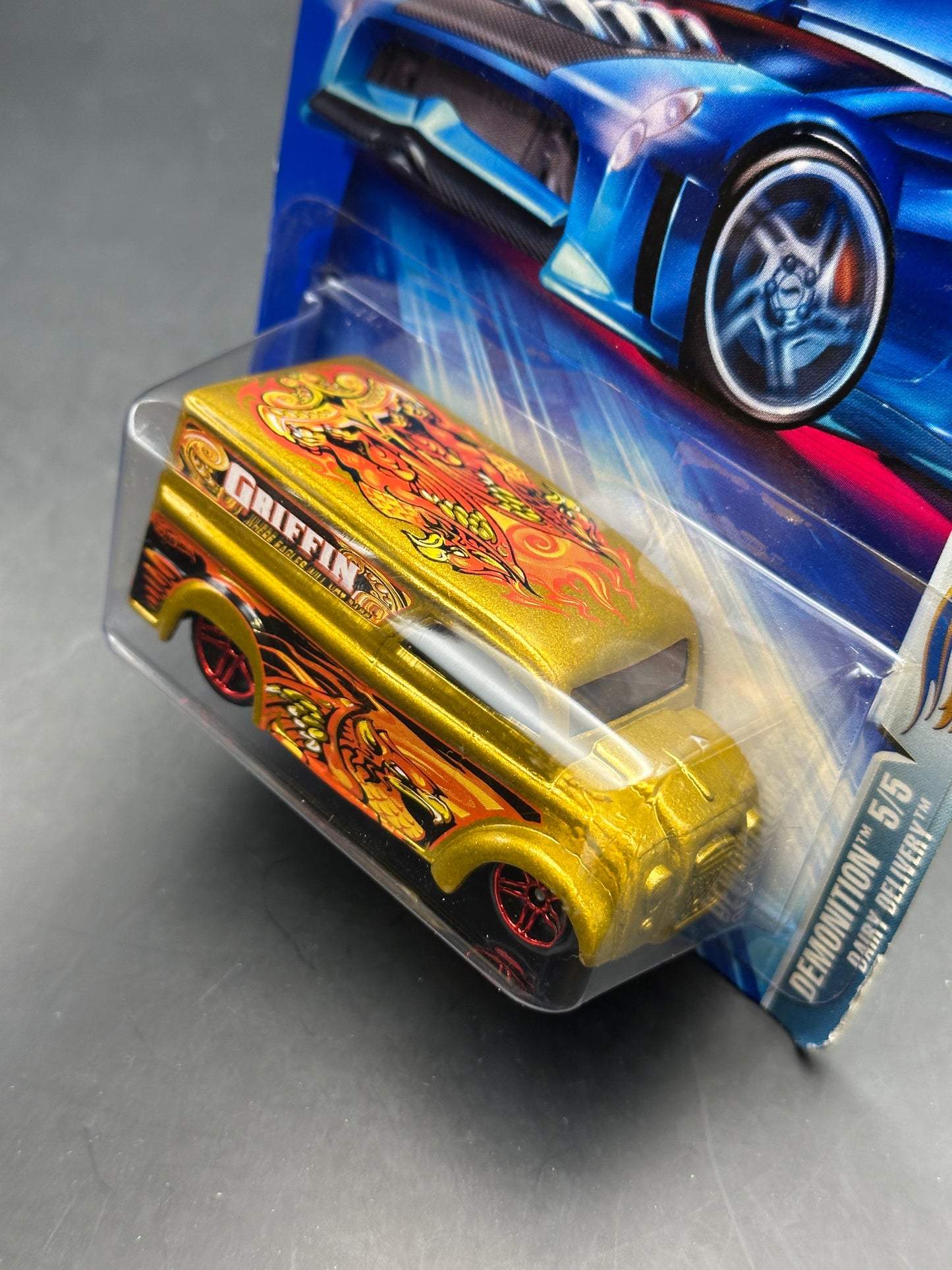 HOT WHEELS - DAIRY DELIVERY (2004) - HW DEMONITION 5/5