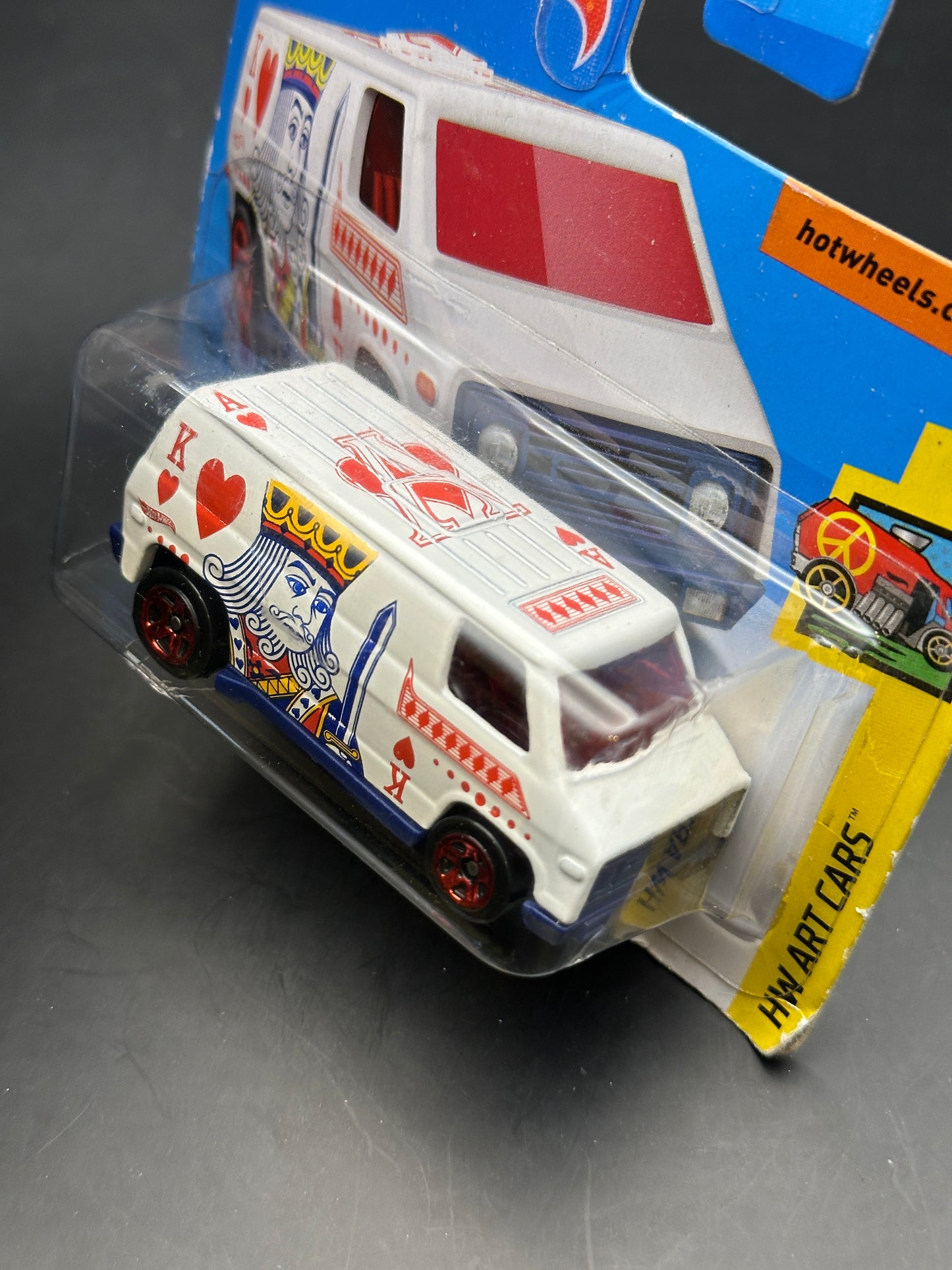 HOT WHEELS - SUPER VAN (2020) - HW ART CARS 9/10