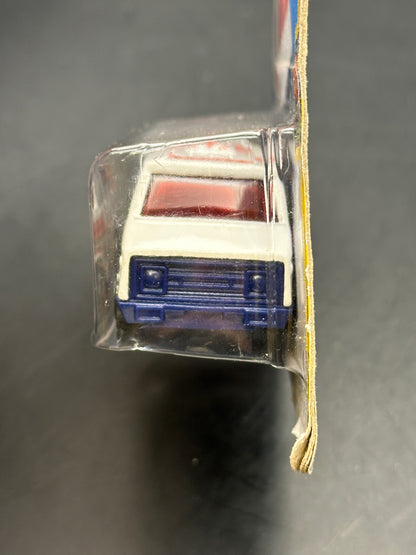 HOT WHEELS - SUPER VAN (2020) - HW ART CARS 9/10