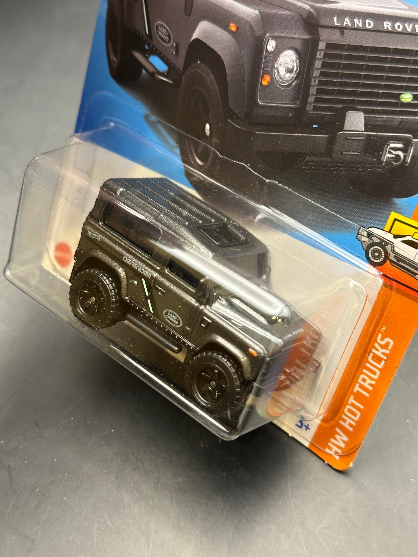 HOT WHEELS - LAND ROVER DEFENDER 90 (2023) - HW HOT TRUCKS 10/10