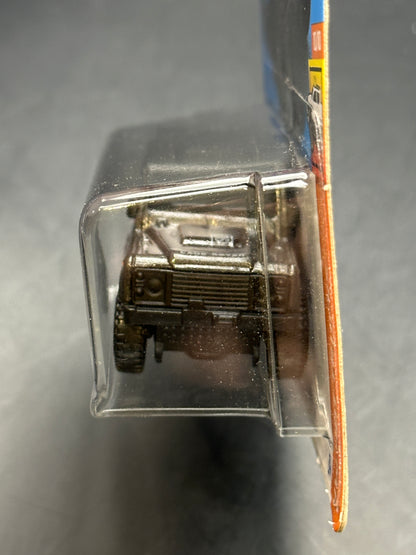 HOT WHEELS - LAND ROVER DEFENDER 90 (2023) - HW HOT TRUCKS 10/10