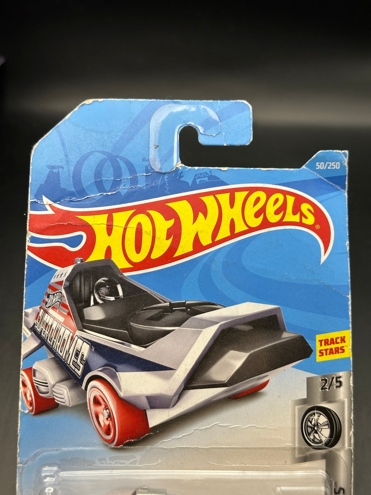HOT WHEELS - HOVER AND OUT (2019) - HW SUPER CHROMES 2/5