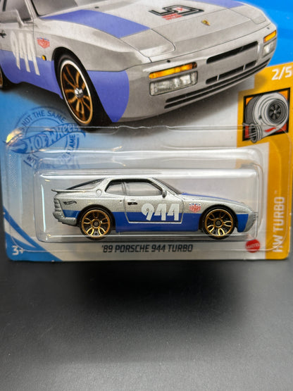 HOT WHEELS - 89 PORSCHE 944 TURBO (2021) - HW TURBO 2/5