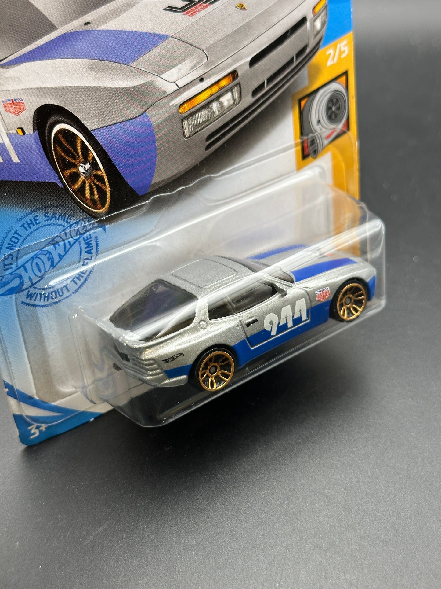 HOT WHEELS - 89 PORSCHE 944 TURBO (2021) - HW TURBO 2/5