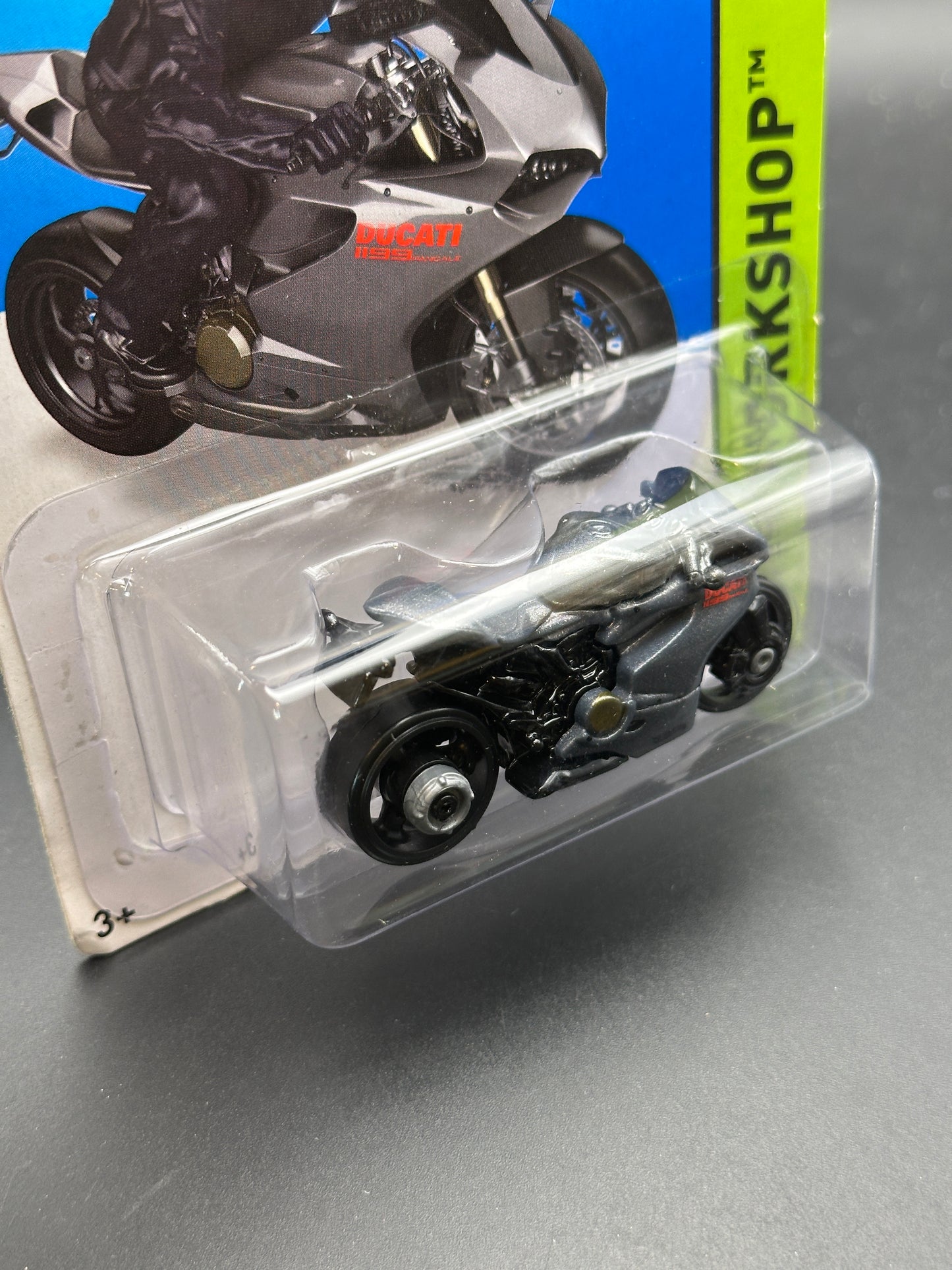 HOT WHEELS - DUCATI 1199 PANIGALE (2015) - HW WORKSHOP: NIGHTBURNERZ