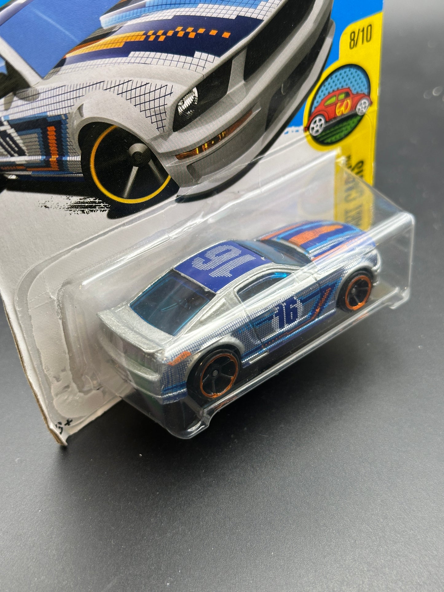 HOT WHEELS - 07 FORD MUSTANG (2016) - HW ART CARS 8/10