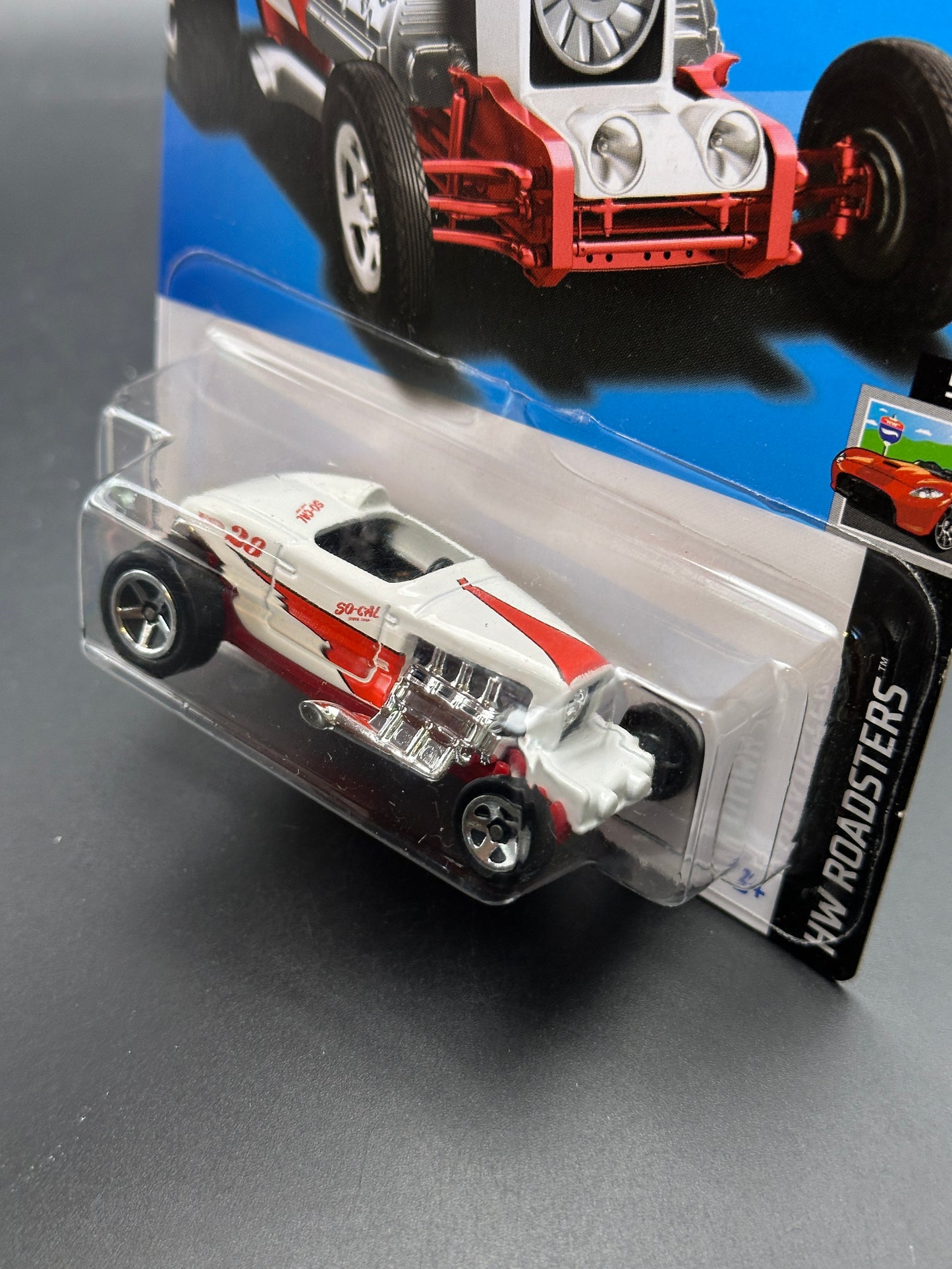 HOT WHEELS - MAX STEEL (2023) - HW ROADSTERS 5/10