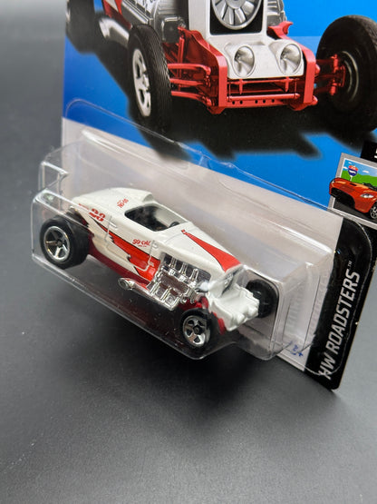 HOT WHEELS - MAX STEEL (2023) - HW ROADSTERS 5/10