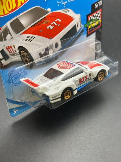 HOT WHEELS - PORSCHE 935 (2021) - HW RACE DAY 5/10