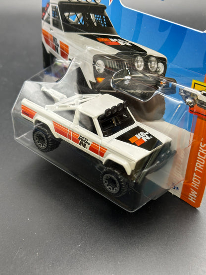 HOT WHEELS - 73 JEEP J10 (2024) - HW HOT TRUCKS 4/10