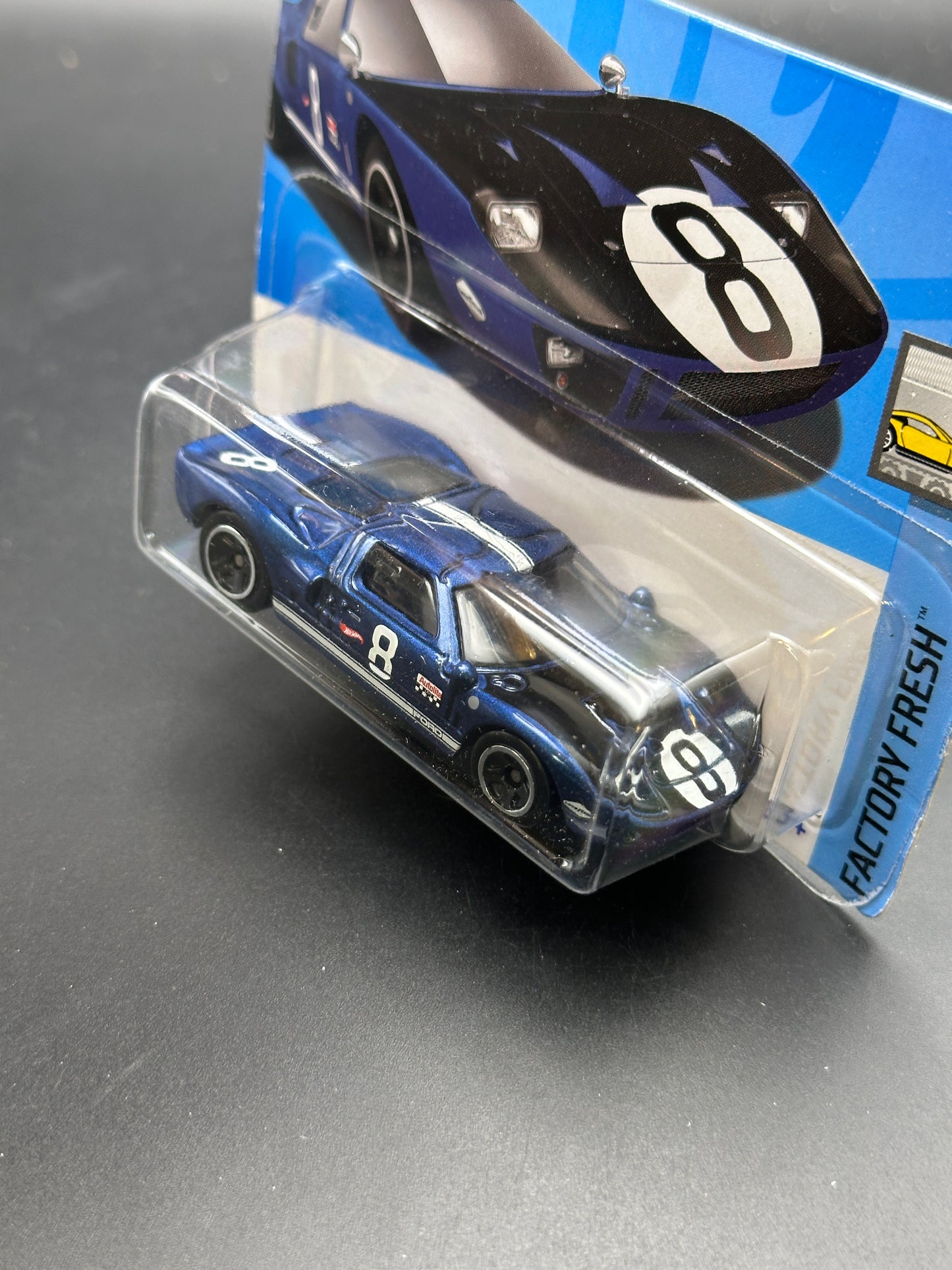 HOT WHEELS - FORD GT40 (2024) - FACTORY FRESH 2/10