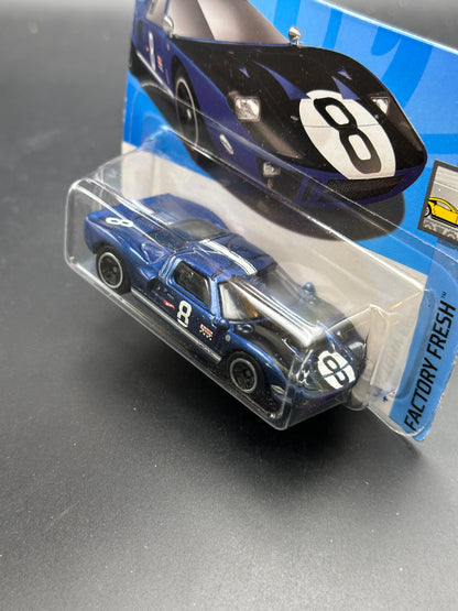HOT WHEELS - FORD GT40 (2024) - FACTORY FRESH 2/10