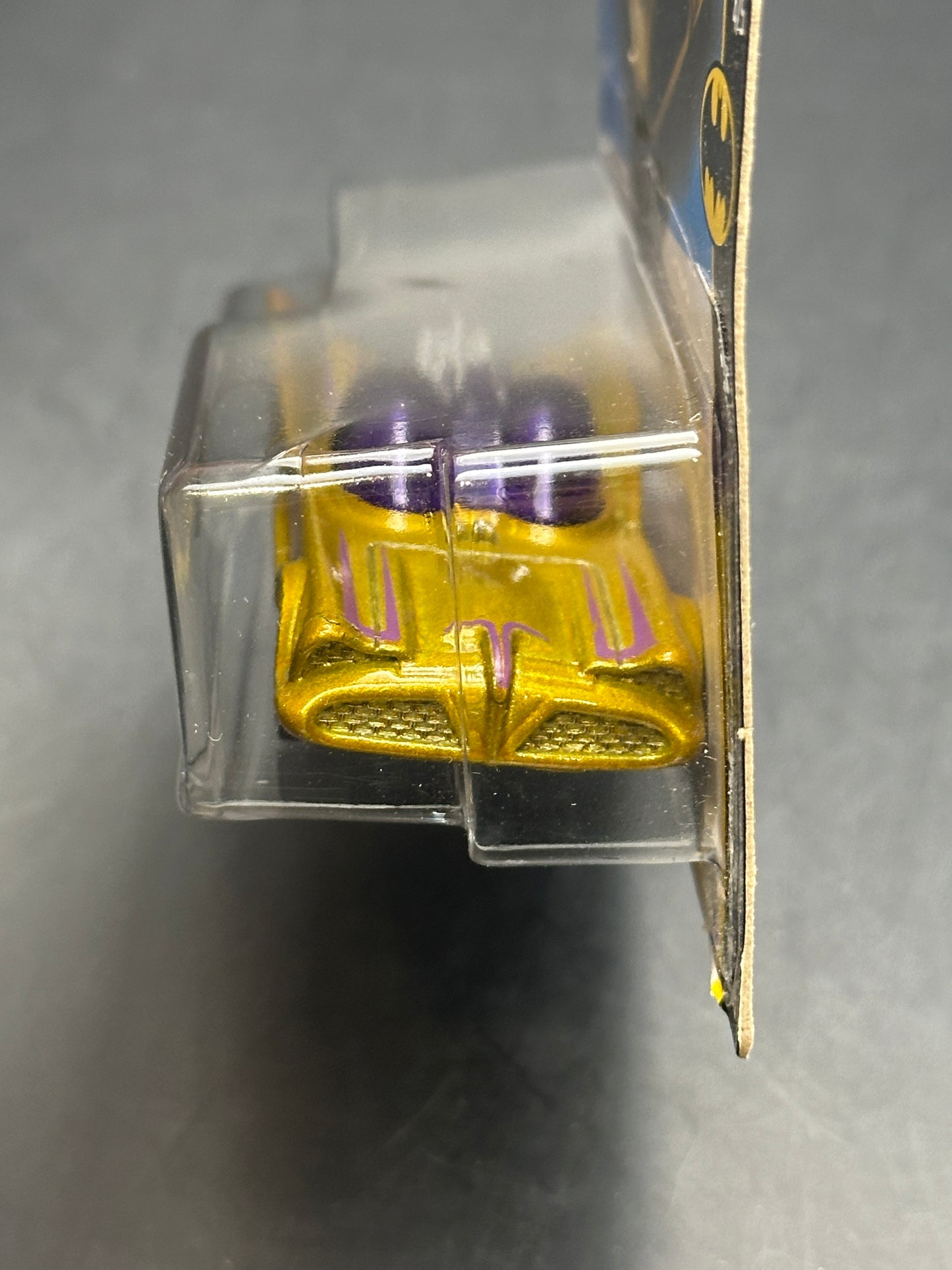 HOT WHEELS - TV SERIES BATMOBILE (2022) - HW BATMAN 4/5