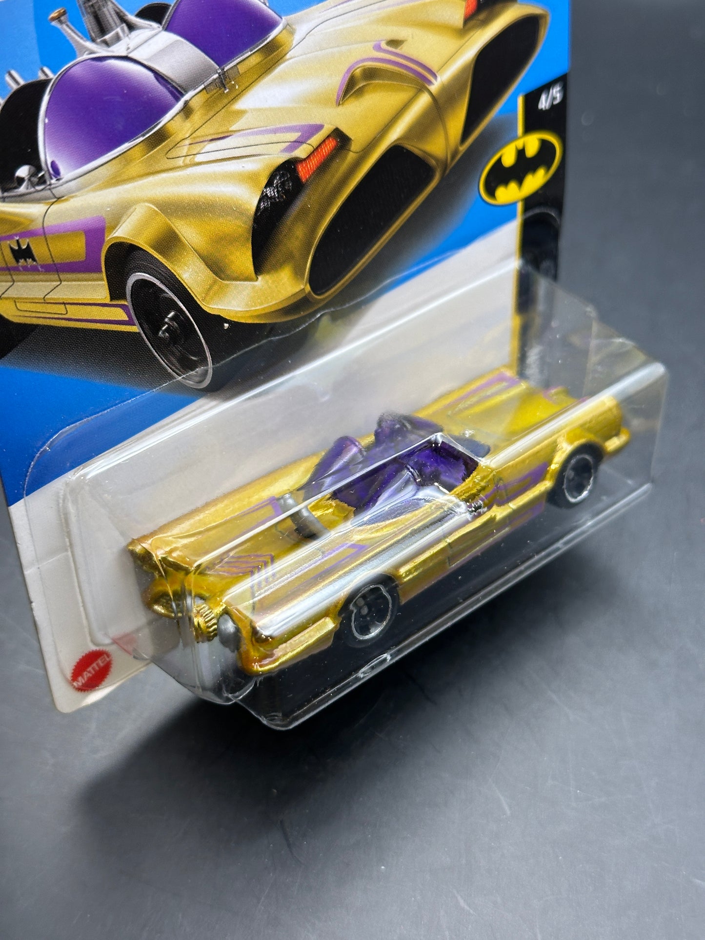 HOT WHEELS - TV SERIES BATMOBILE (2022) - HW BATMAN 4/5