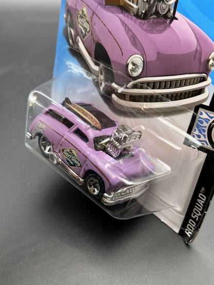 HOT WHEELS - SURF ‘N TURF (2019) - HW ROD SQUAD 7/10