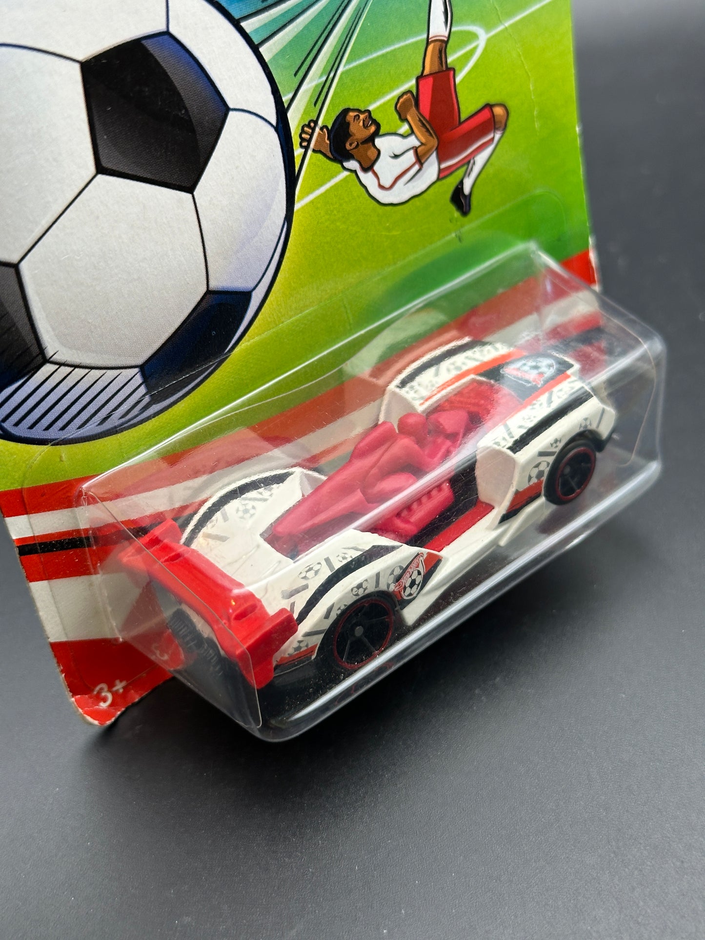 HOT WHEELS - IMPARABLE (2016) - SOCCER SERIES 7/8