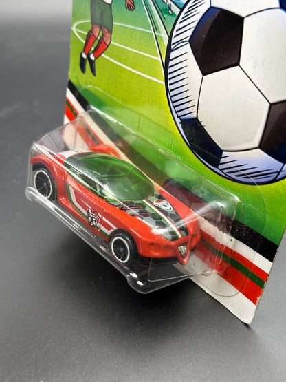 HOT WHEELS - GOLDEN ARROW (2016) - SOCCER SERIES 4/8