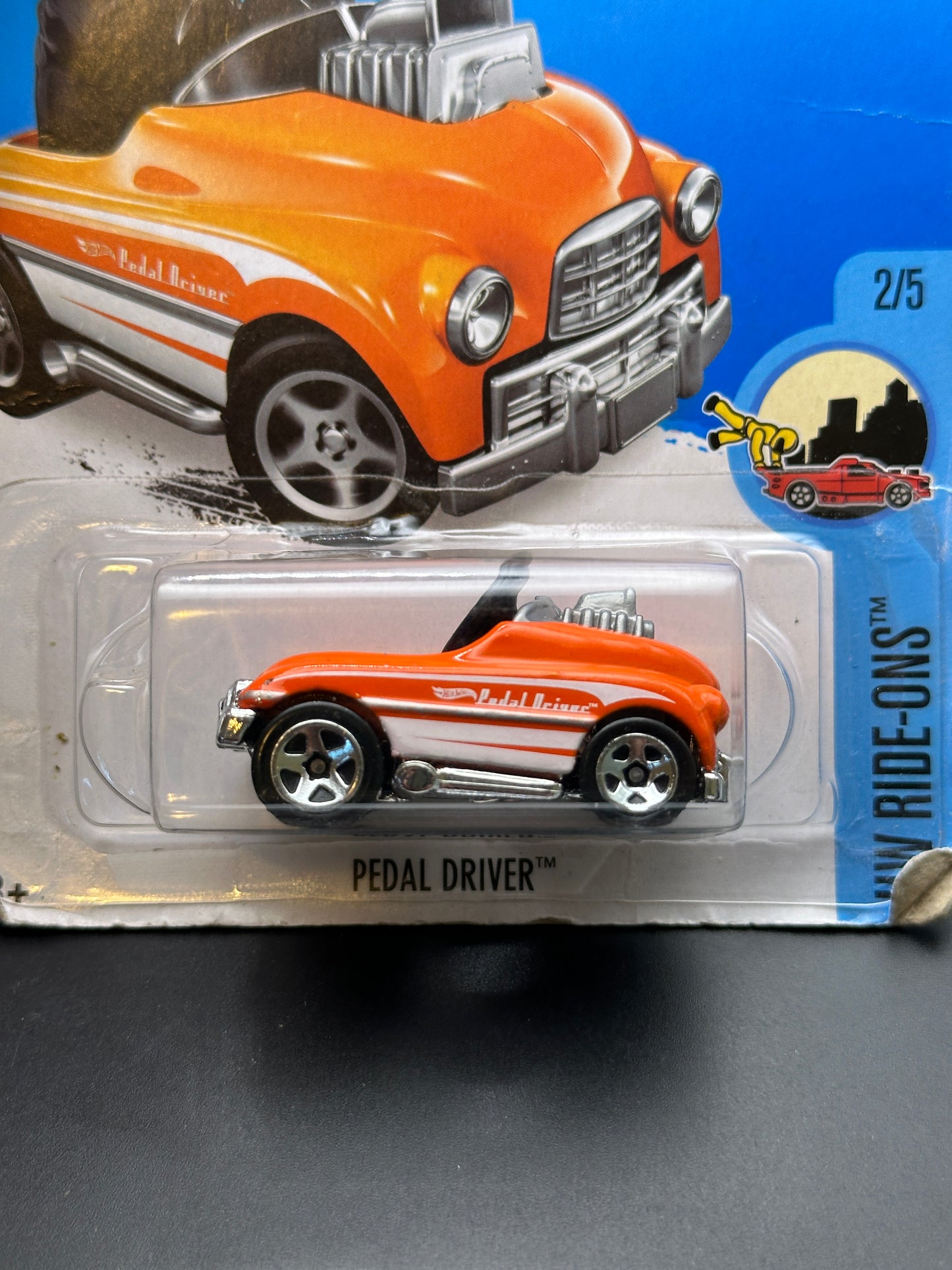 HOT WHEELS - PEDAL DRIVER (2016) - HW RIDE ONS 2/5