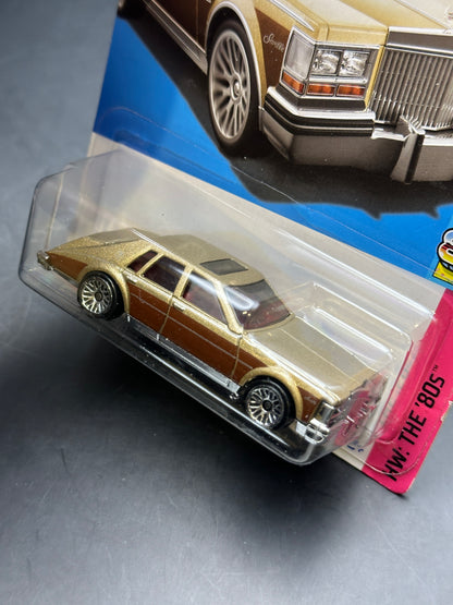 HOT WHEELS - 82 CADILLAC SEVILLE (2023) - HW THE 80s 7/10