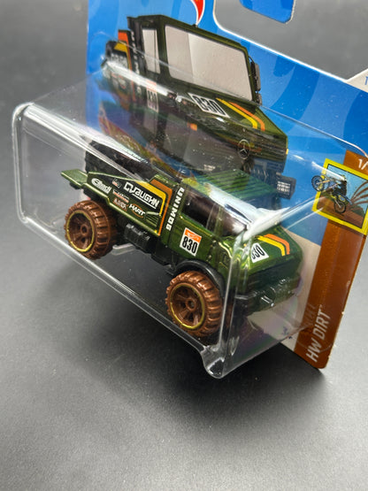 HOT WHEELS - MERCEDES BENZ UNIMOG 1300 (2024) - HW DIRT 1/10
