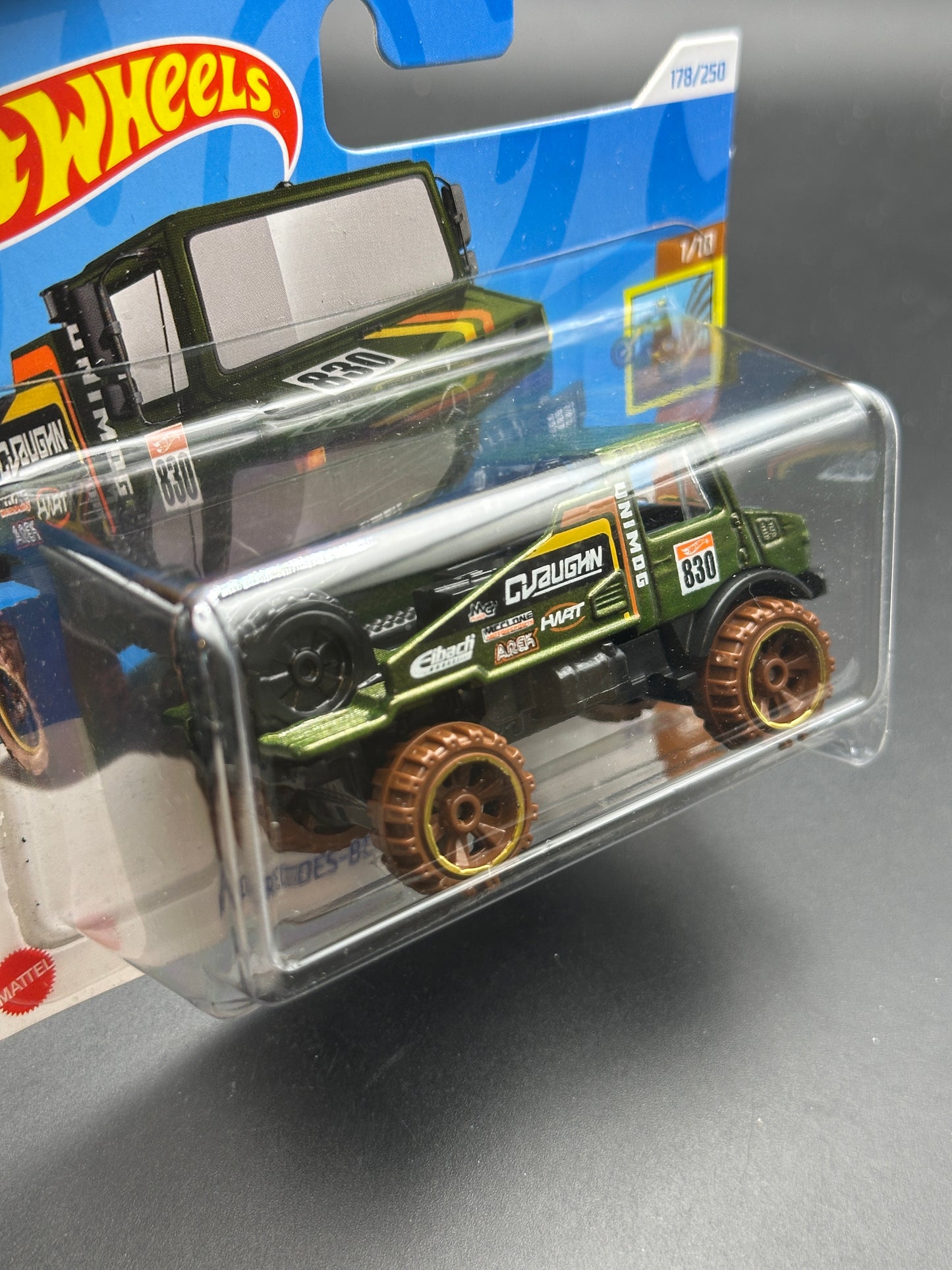 HOT WHEELS - MERCEDES BENZ UNIMOG 1300 (2024) - HW DIRT 1/10