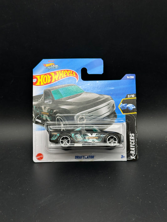 HOT WHEELS - DRAFTNATOR (2025) - HW X RAYCERS 2/10