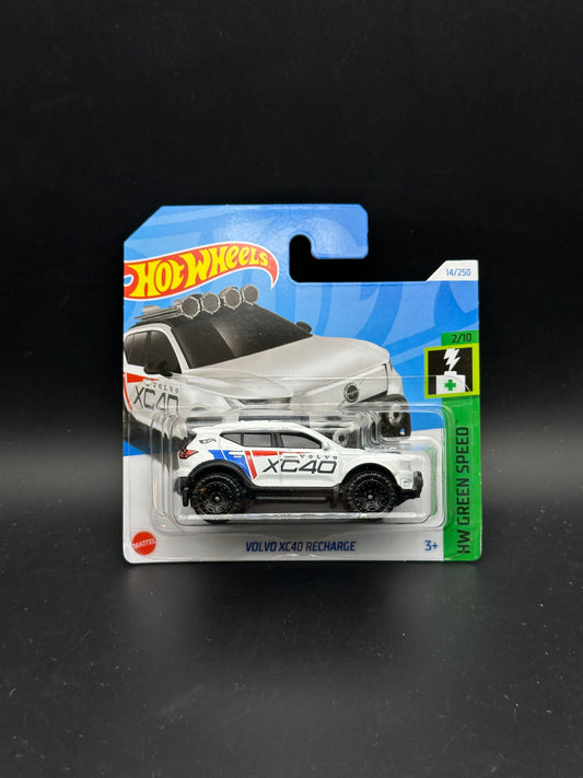 HOT WHEELS - VOLVO XC40 RECHARGE (2024) - GREEN SPEED 2/10