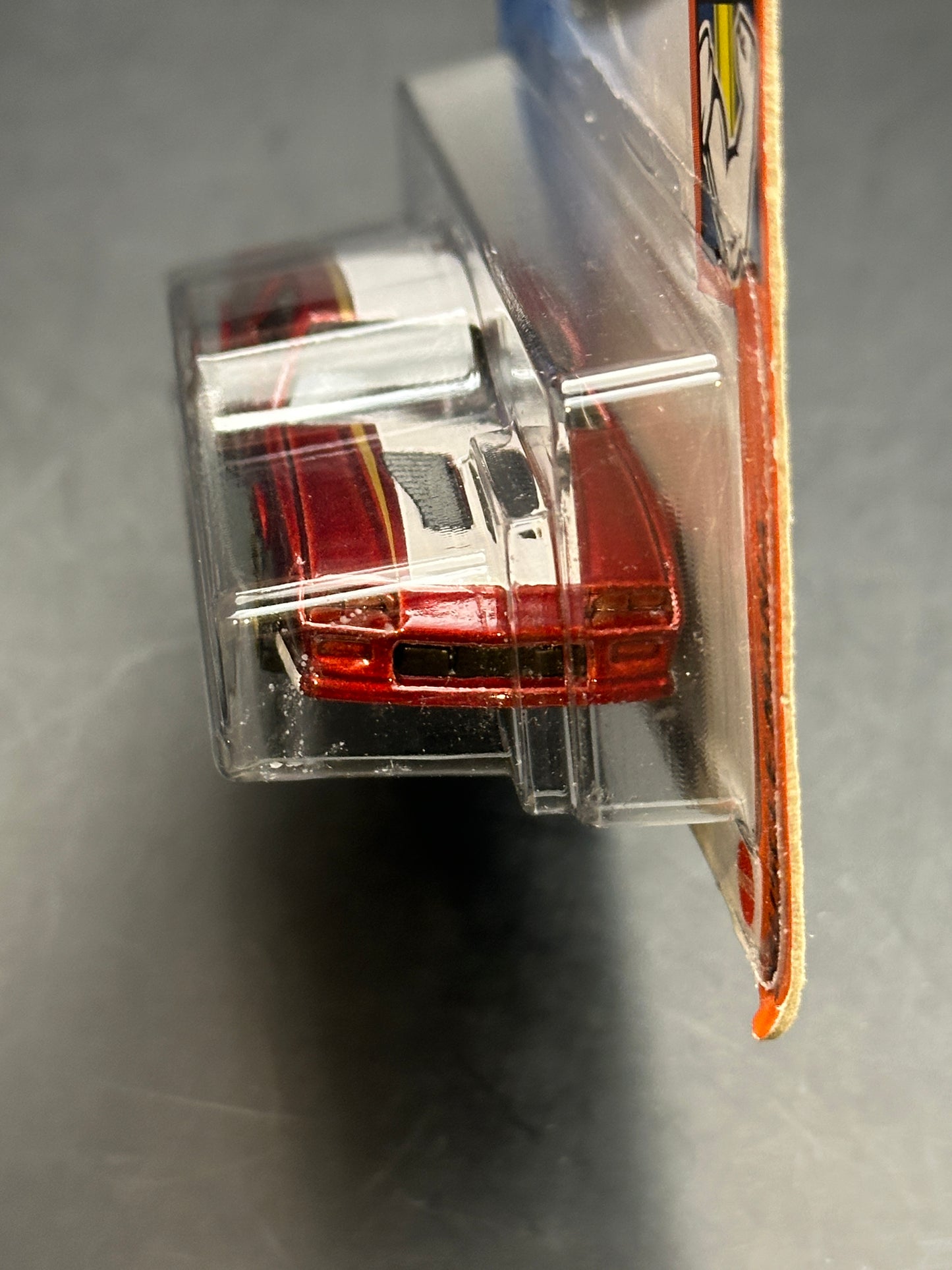 HOT WHEELS - 85 CHEVROLET CAMARO IROC-Z (2021) - HW MUSCLE MANIA 1/10