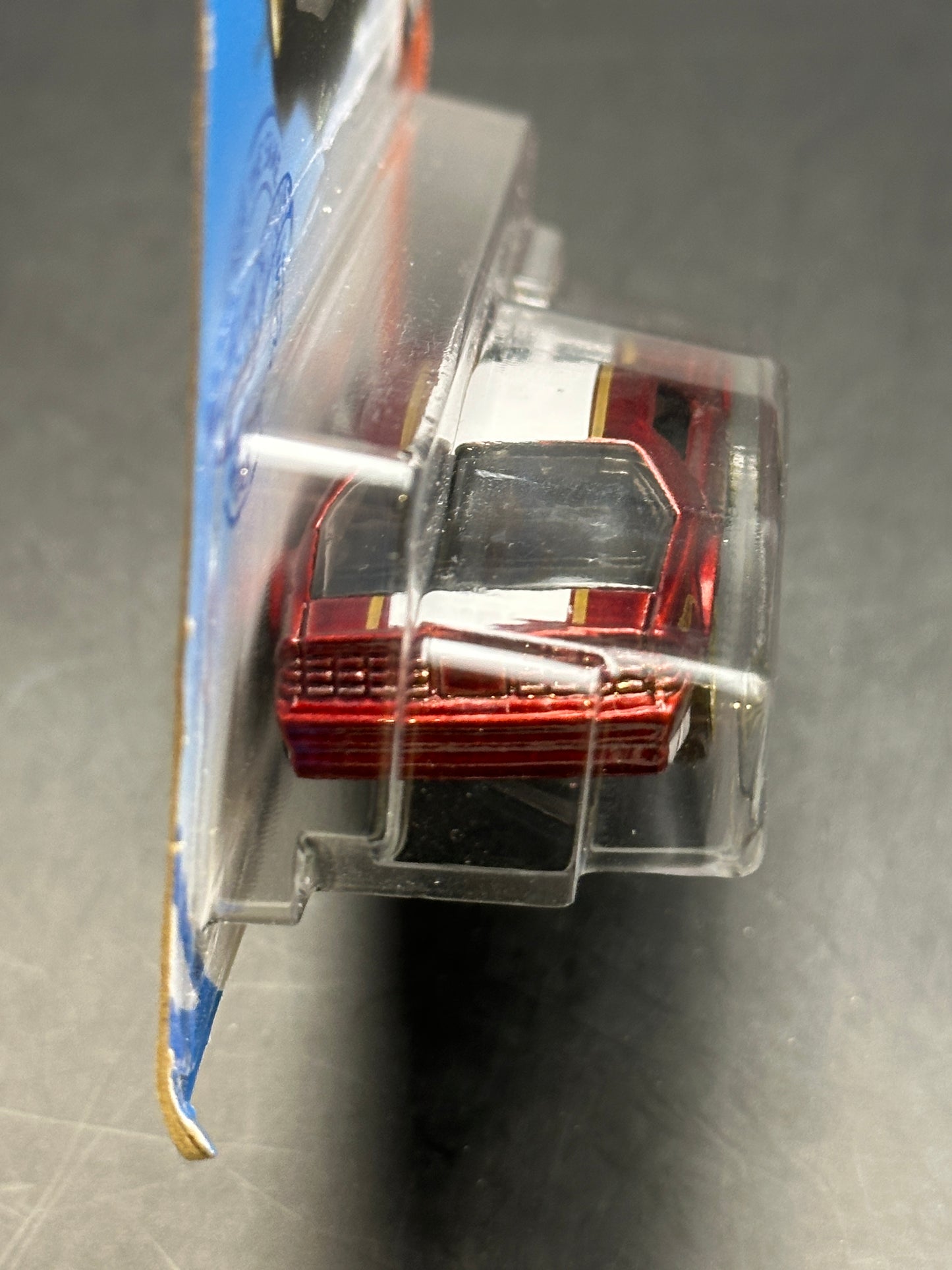 HOT WHEELS - 85 CHEVROLET CAMARO IROC-Z (2021) - HW MUSCLE MANIA 1/10