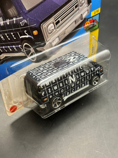 HOT WHEELS - 70s VAN (2023) - HW ART CARS 2/10