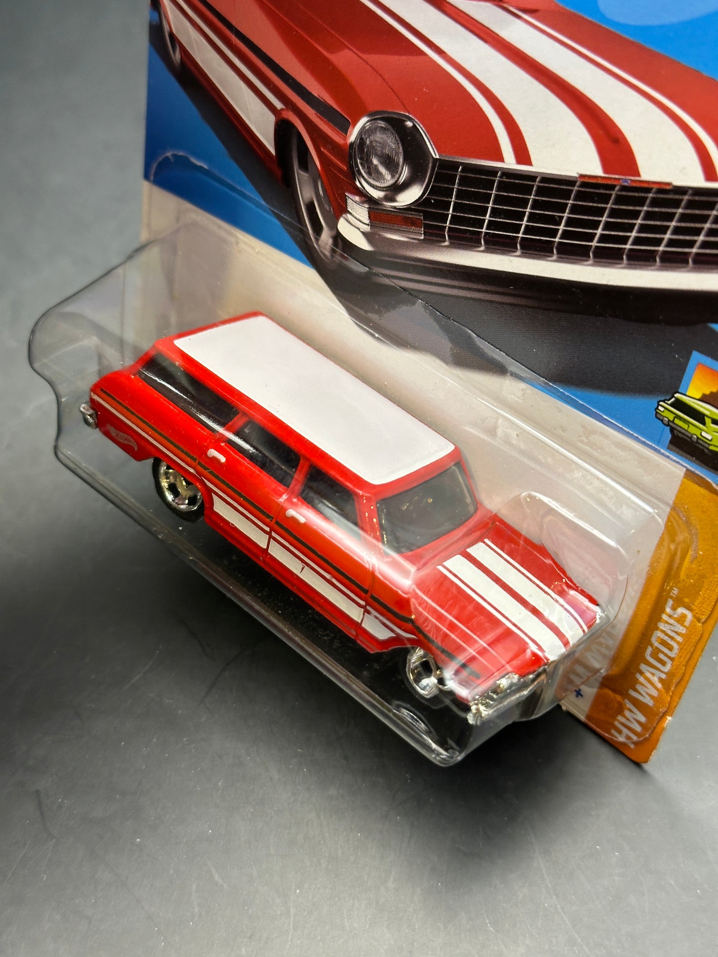 HOT WHEELS - 64 CHEVY NOVA WAGON (2023) - HW WAGONS 3/5