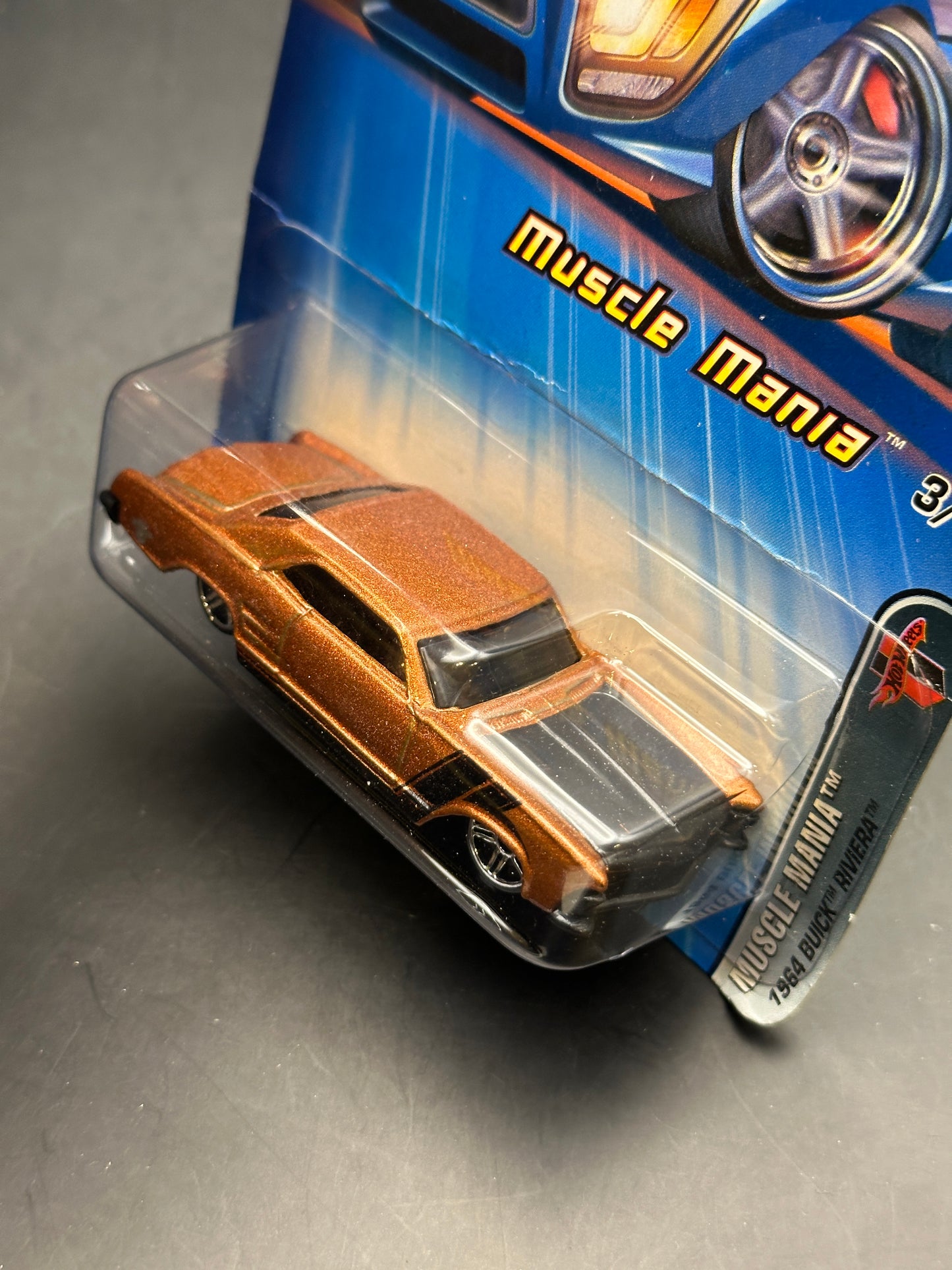 HOT WHEELS - 1964 BUICK RIVIERA (2005) - HW MUSCLE MANIA 3/5