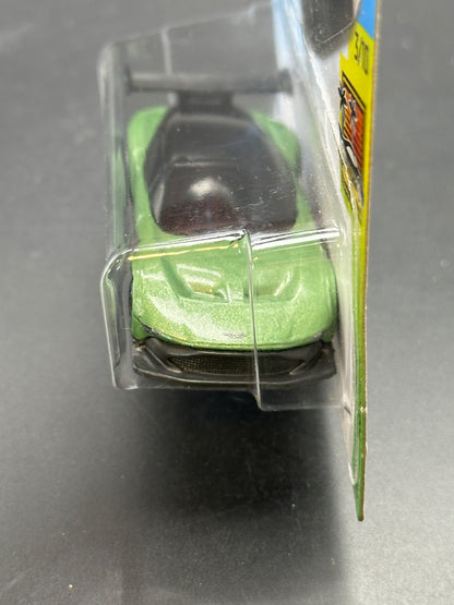 HOT WHEELS - ASTON MARTIN VULCAN (2019) - HW EXOTICS 3/10