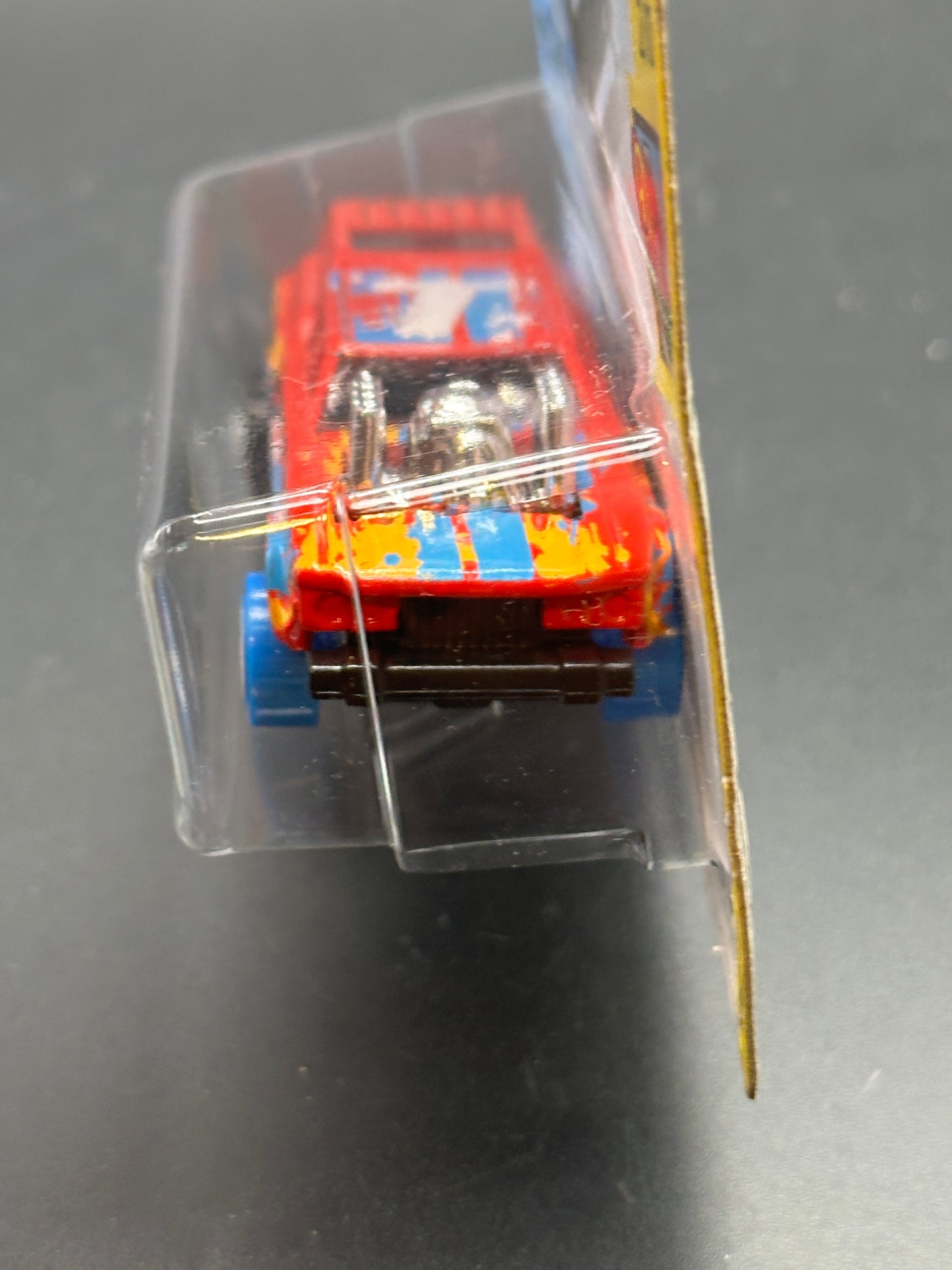 HOT WHEELS - CRUISE BRUISER (2020) - HW ART CARS 2/10
