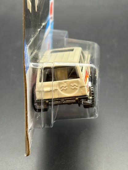 HOT WHEELS - NISSAN PATROL CUSTOM (2023) - HW J IMPORTS 1/10