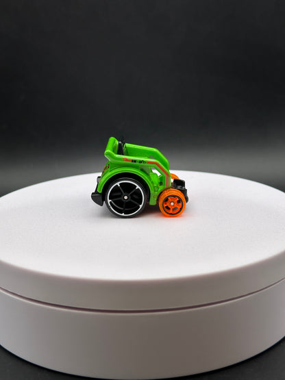 HOT WHEELS - WHEELIE CHAIR (2022) - HW DAREDEVILS 2/5 - LOOSE