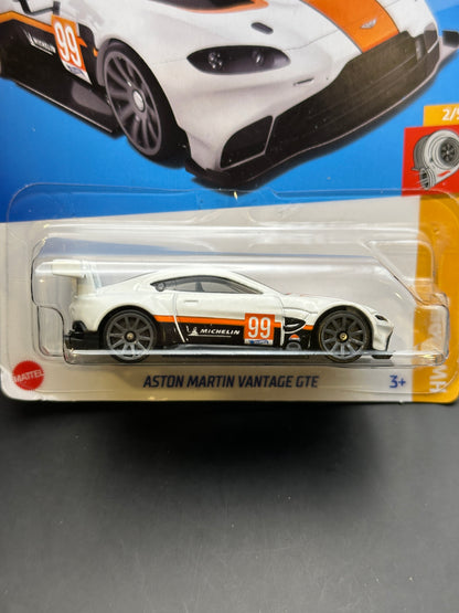 HOT WHEELS - ASTON MARTIN VANTAGE GTE (2023) - HW TURBO 2/5