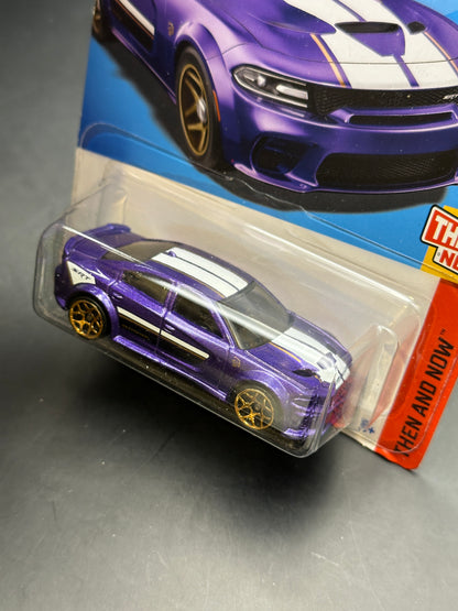 HOT WHEELS - 20 DODGE CHARGER HELLCAT (2023) - HW THEN AND NOW 7/10