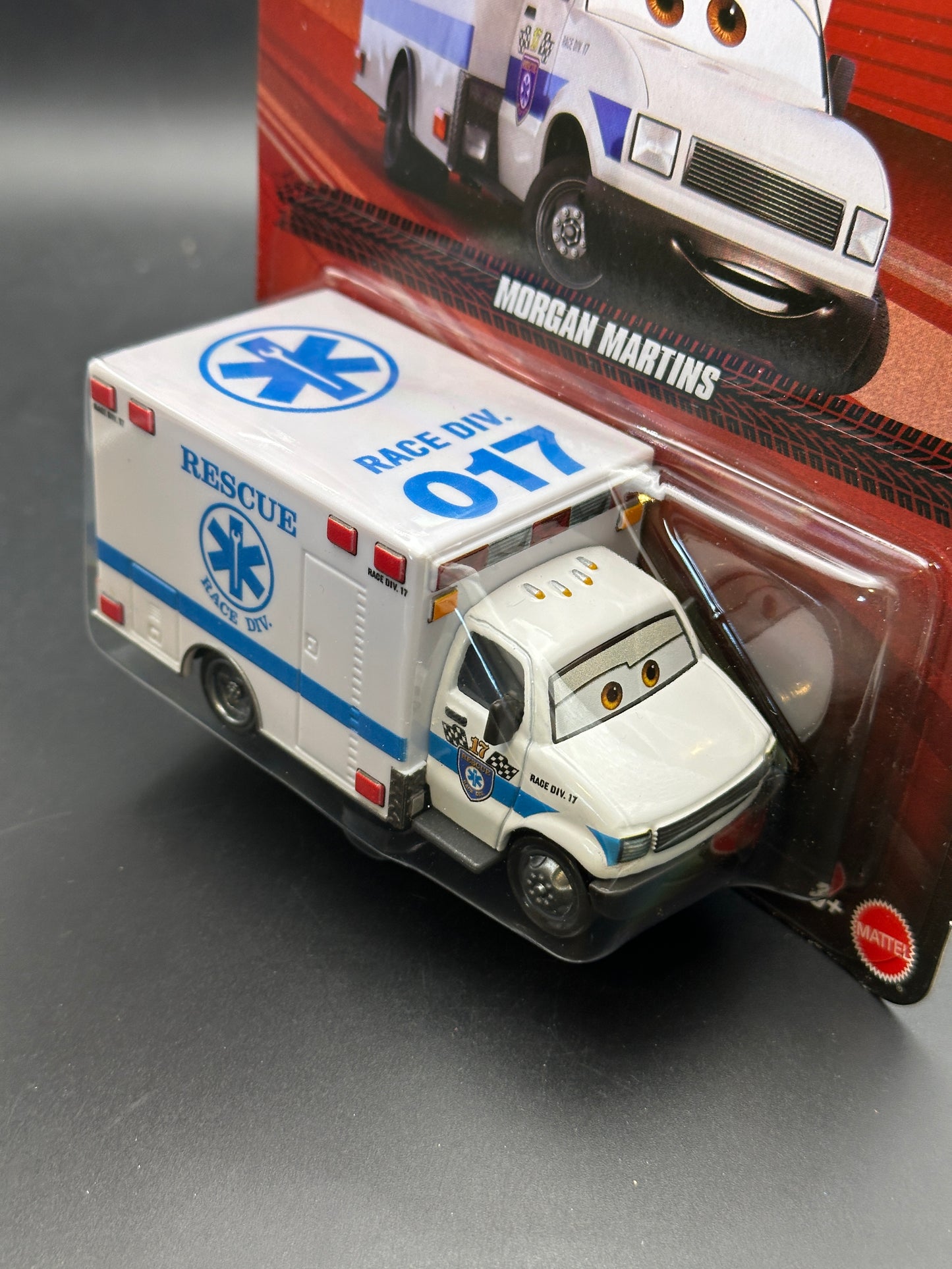 DISNEY PIXAR CARS - MORGAN MARTINS - CARS - DIECAST