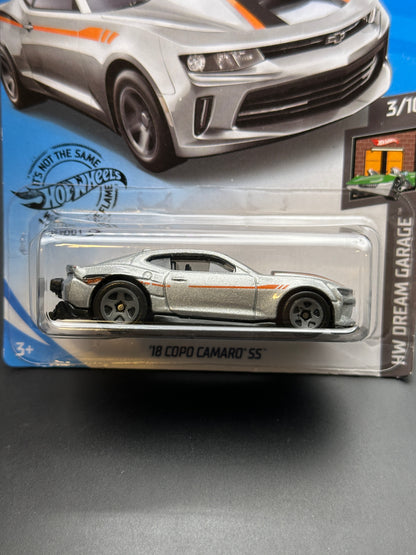HOT WHEELS - 18 COPO CAMARO SS (2020) - HW DREAM GARAGE 3/10