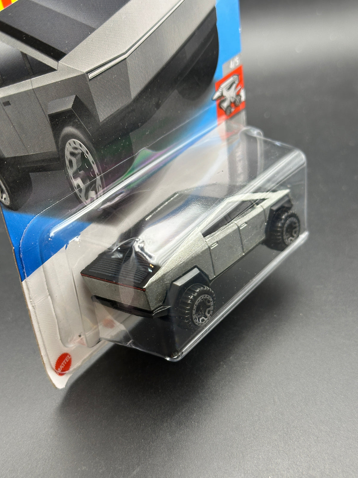 HOT WHEELS - TESLA CYBERTRUCK (2024) - HW ROLLING METAL 4/5