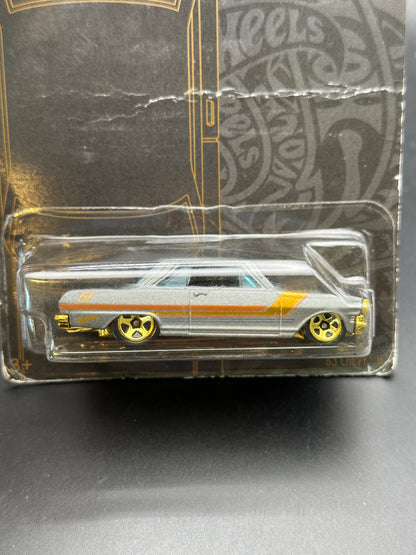 HOT WHEELS - 63 CHEVY II (2019) - SILVER SERIES - SATIN AND CHROME SERIES 5/6
