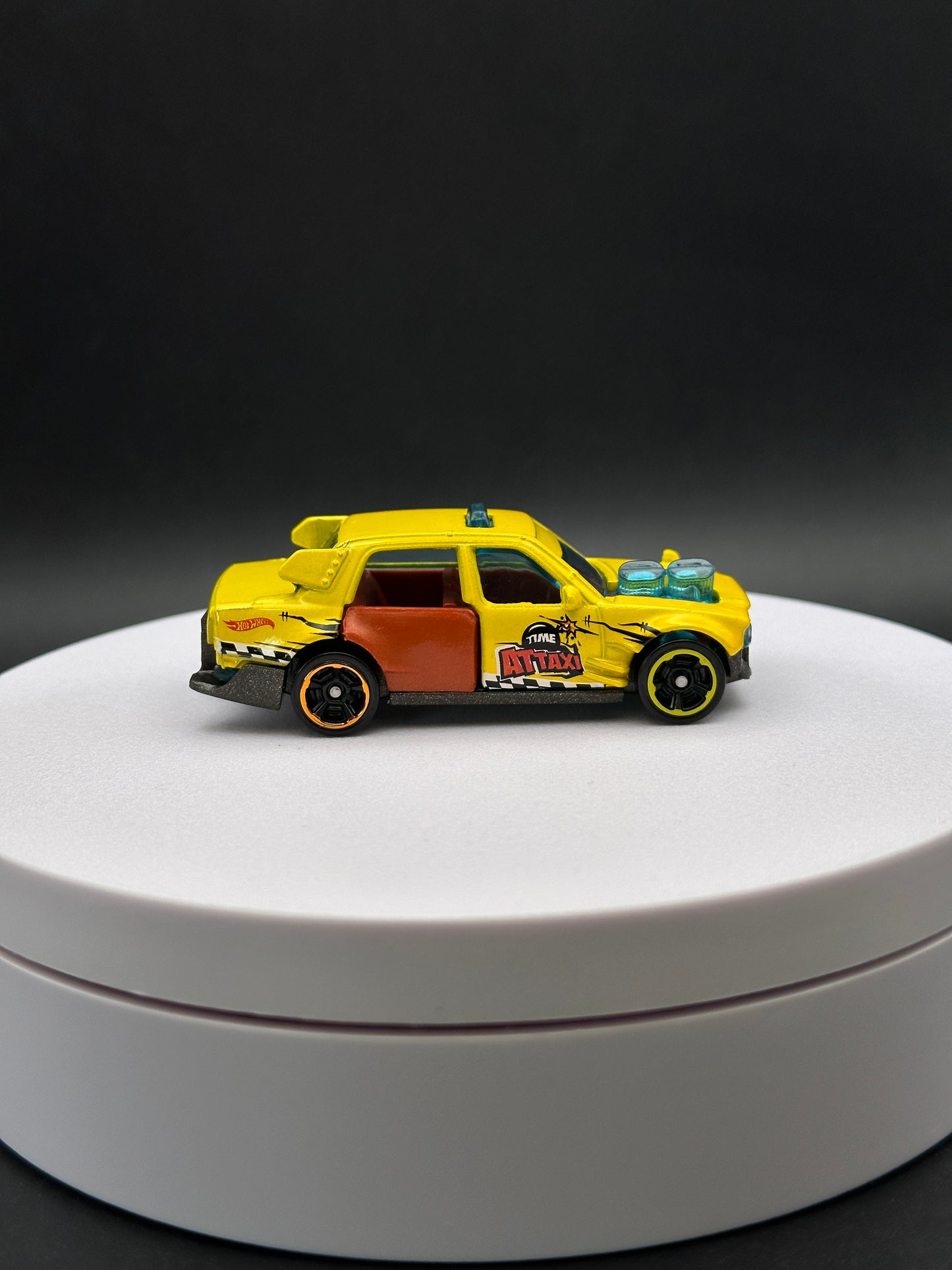 HOT WHEELS - TIME ATTAXI (2018) - HW METRO 3/10 - LOOSE